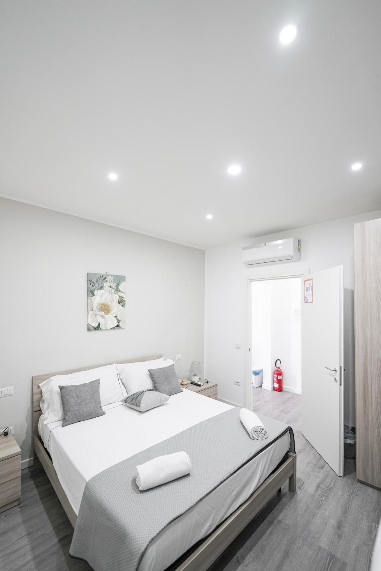 Capodichino Apartment 127 - 20 เนเปิลส์ ภายนอก รูปภาพ