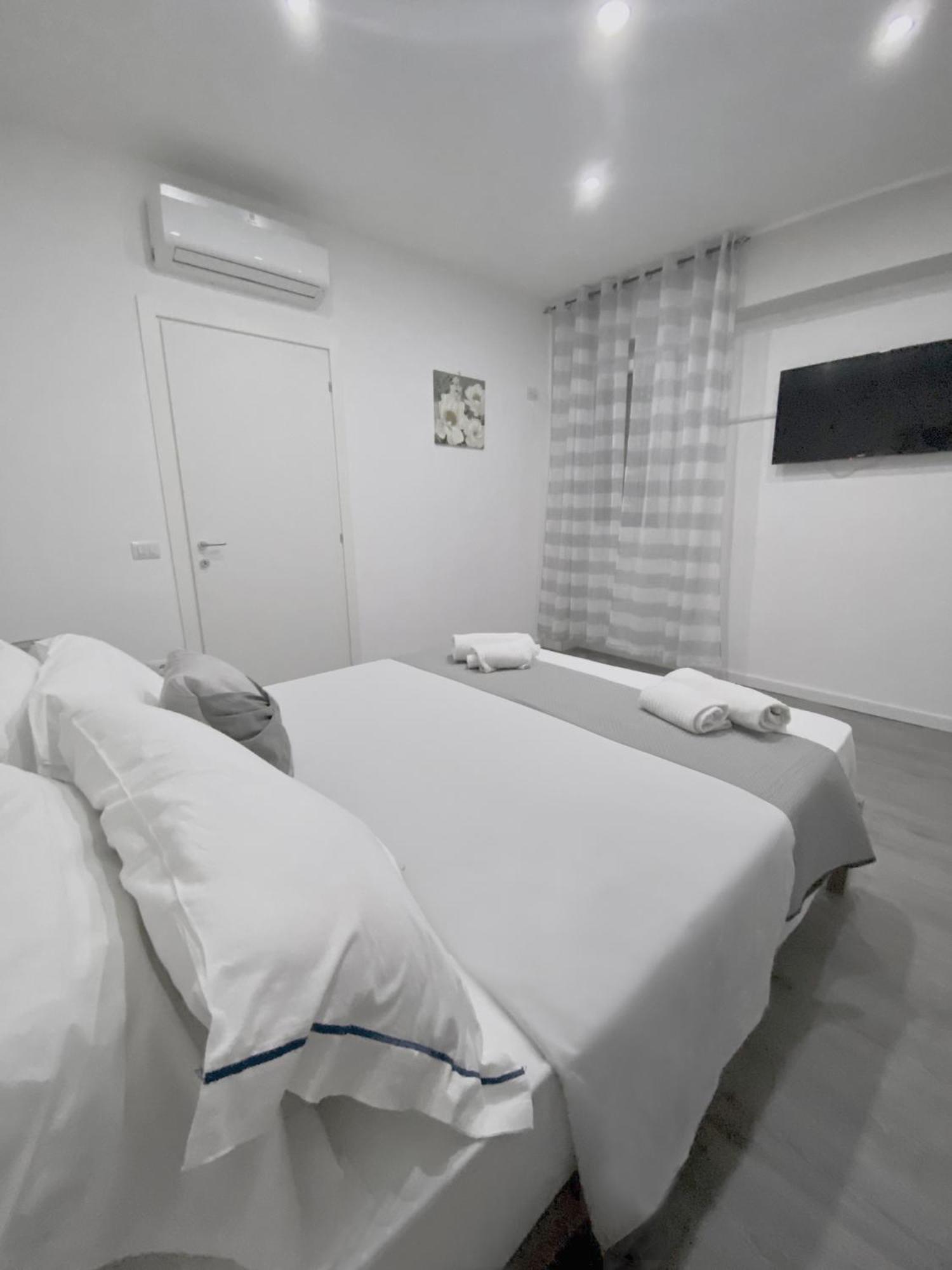Capodichino Apartment 127 - 20 เนเปิลส์ ภายนอก รูปภาพ
